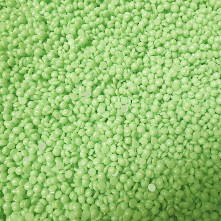 Waxness Spa Choice Rosin Free Multidirectional Hard Wax Lime  1.1 lb / 500 g