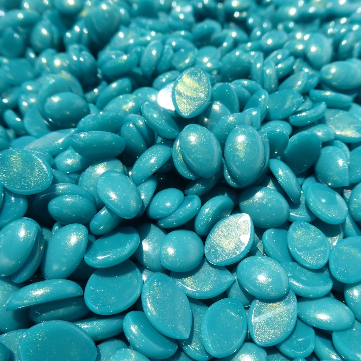 Aura Rosin Free Iridescent Hard Wax Beads 2.2 lb / 1 kg